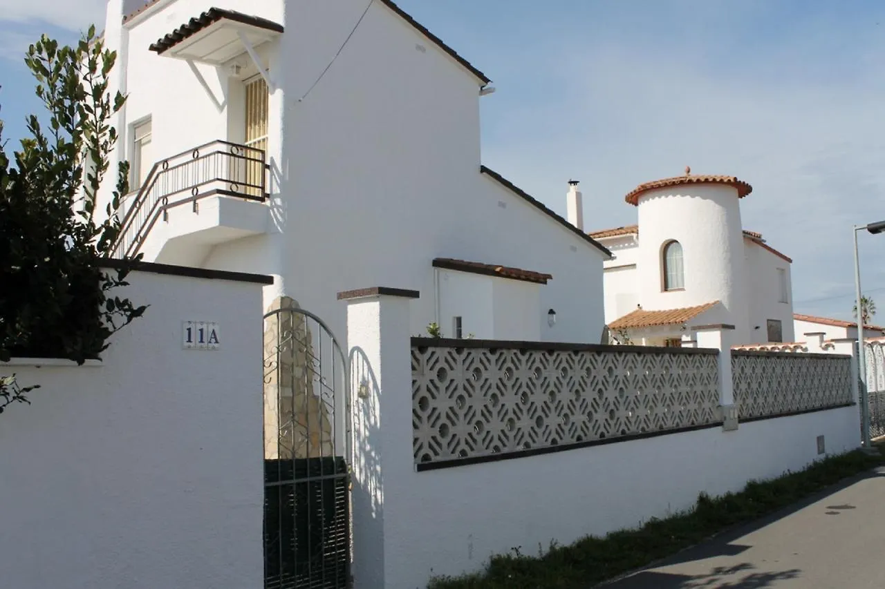 Goldhome - Montseny 11 - Private Heated Pool 艾姆布里亚布拉瓦