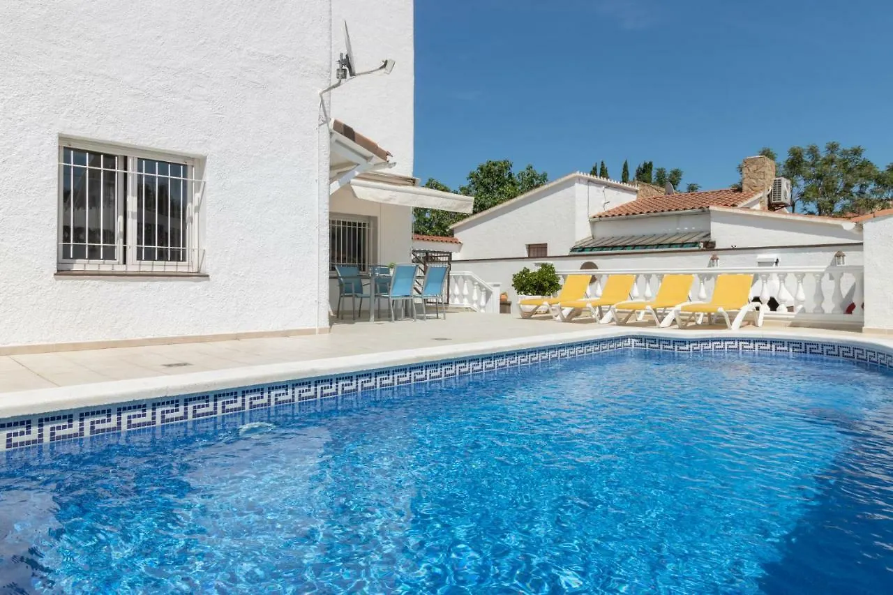 Goldhome - Montseny 11 - Private Heated Pool 艾姆布里亚布拉瓦 西班牙